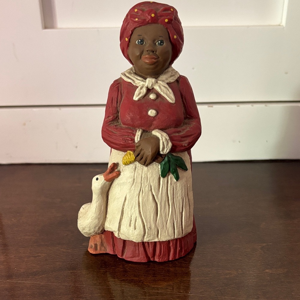 Martha Holcombe “Annie Mae” Figurine